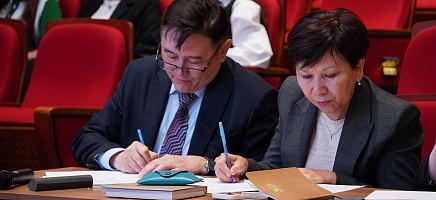 Более 100 школьников из Астаны и Алматы представили исследования о своих предках в Архиве Президента РК фото галереи 20